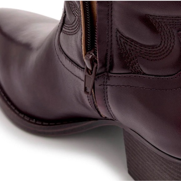 Crown Vintage Sury Cowboy Boots - Picture 4 of 8